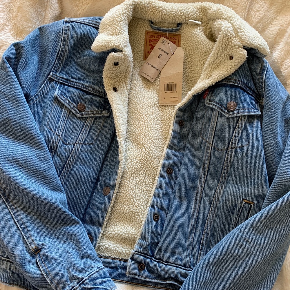 Levi’s Women’s Sherpa Trucker Jacket